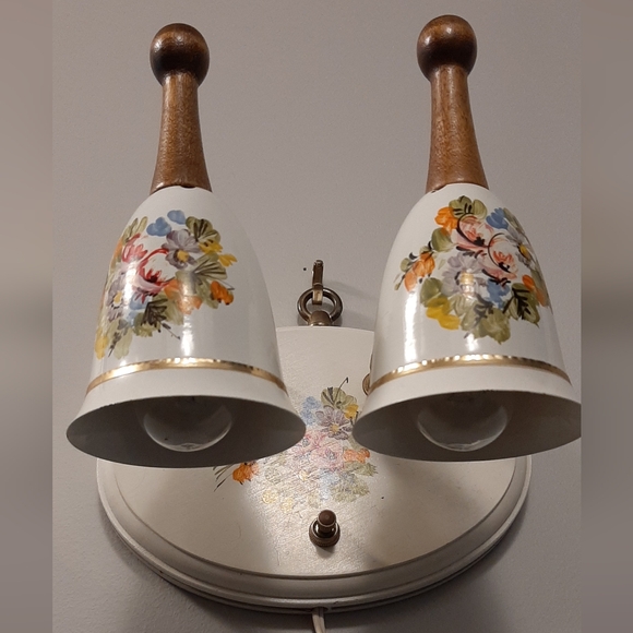 Rare VTG Double Gooseneck Hanging Wall Lamp Handpainted Metal Heads Wood Base - Picture 5 of 10